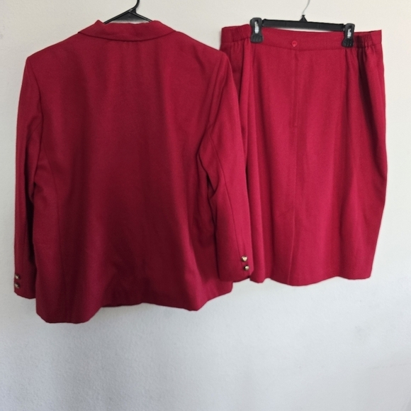Vintage Panther 2Piece Skirt Suit 24W Red Long Sleeve Button Up Career - Picture 11 of 15